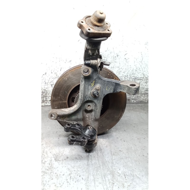 Recambio de mangueta delantera izquierda para nissan cabstar (f24m, f24w) 35.13 dci, 45.13 dci 2.5 (f24m) referencia OEM IAM   0