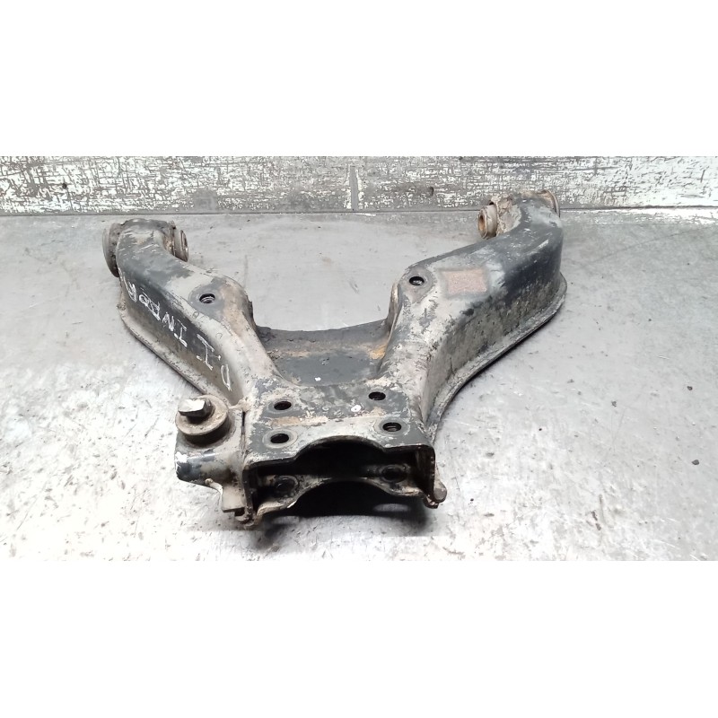 Recambio de brazo suspension inferior delantero izquierdo para nissan cabstar (f24m, f24w) 35.13 dci, 45.13 dci 2.5 (f24m) refer