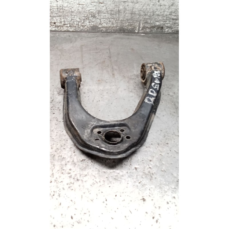 Recambio de brazo suspension superior delantero derecho para nissan cabstar (f24m, f24w) 35.13 dci, 45.13 dci 2.5 (f24m) referen
