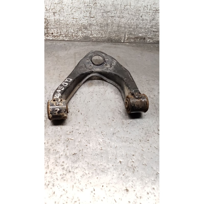 Recambio de brazo suspension superior delantero derecho para nissan cabstar (f24m, f24w) 35.13 dci, 45.13 dci 2.5 (f24m) referen