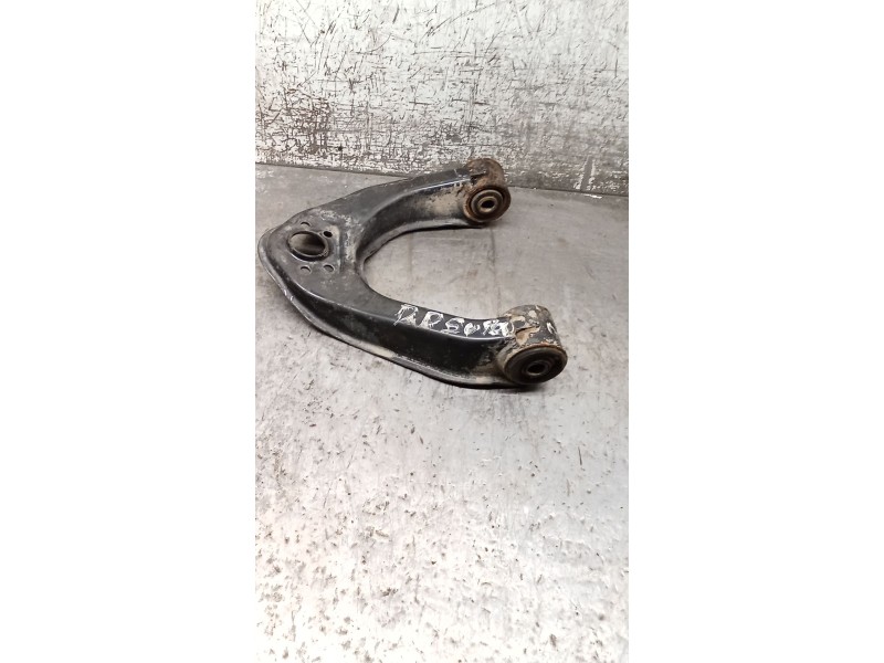 Recambio de brazo suspension superior delantero derecho para nissan cabstar (f24m, f24w) 35.13 dci, 45.13 dci 2.5 (f24m) referen