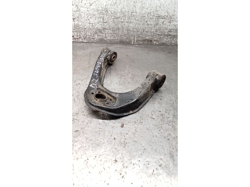 Recambio de brazo suspension superior delantero izquierdo para nissan cabstar (f24m, f24w) 35.13 dci, 45.13 dci 2.5 (f24m) refer