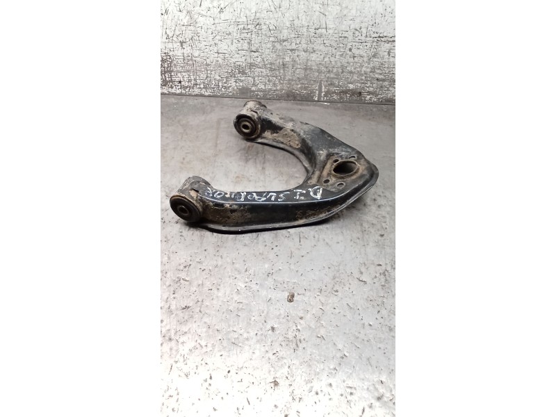 Recambio de brazo suspension superior delantero izquierdo para nissan cabstar (f24m, f24w) 35.13 dci, 45.13 dci 2.5 (f24m) refer