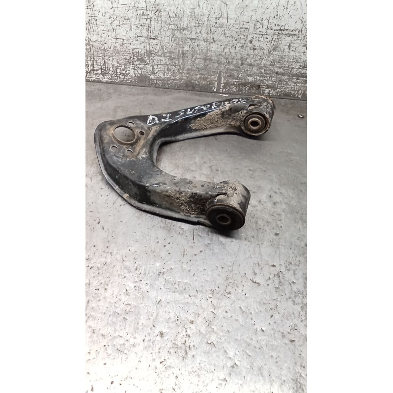 Recambio de brazo suspension superior delantero izquierdo para nissan cabstar (f24m, f24w) 35.13 dci, 45.13 dci 2.5 (f24m) refer