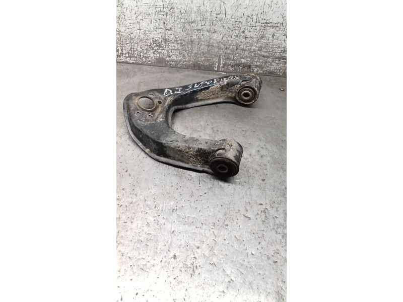 Recambio de brazo suspension superior delantero izquierdo para nissan cabstar (f24m, f24w) 35.13 dci, 45.13 dci 2.5 (f24m) refer