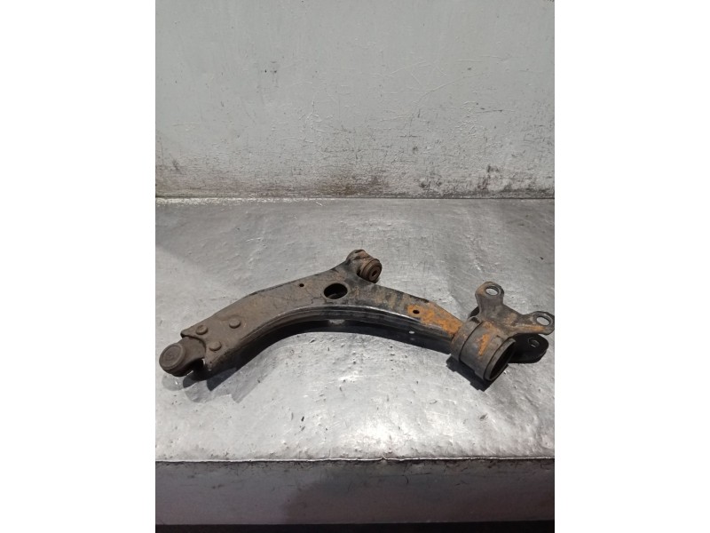 Recambio de brazo suspension inferior delantero derecho para ford focus turn. business referencia OEM IAM   14