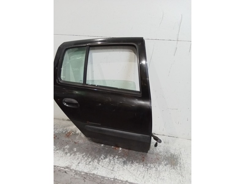 Recambio de puerta trasera derecha para renault clio ii (bb_, cb_) 1.5 dci (b/cb08) referencia OEM IAM  5P 04