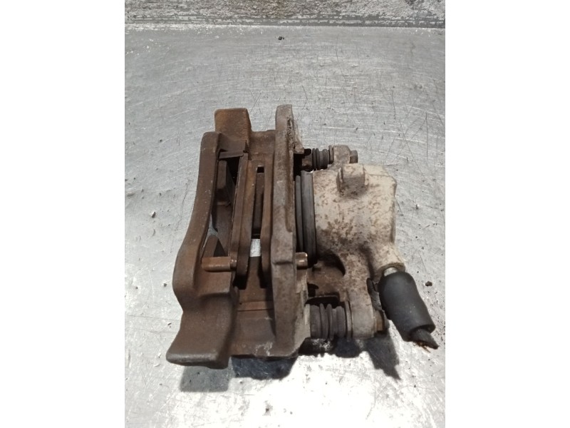 Recambio de pinza freno delantera izquierda para mercedes-benz clase a (w168) a 170 cdi (168.008) referencia OEM IAM   97