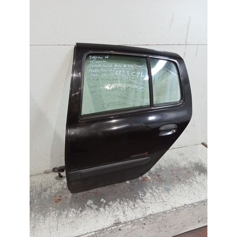 Recambio de puerta trasera izquierda para renault clio ii (bb_, cb_) 1.5 dci (b/cb08) referencia OEM IAM  5P 04