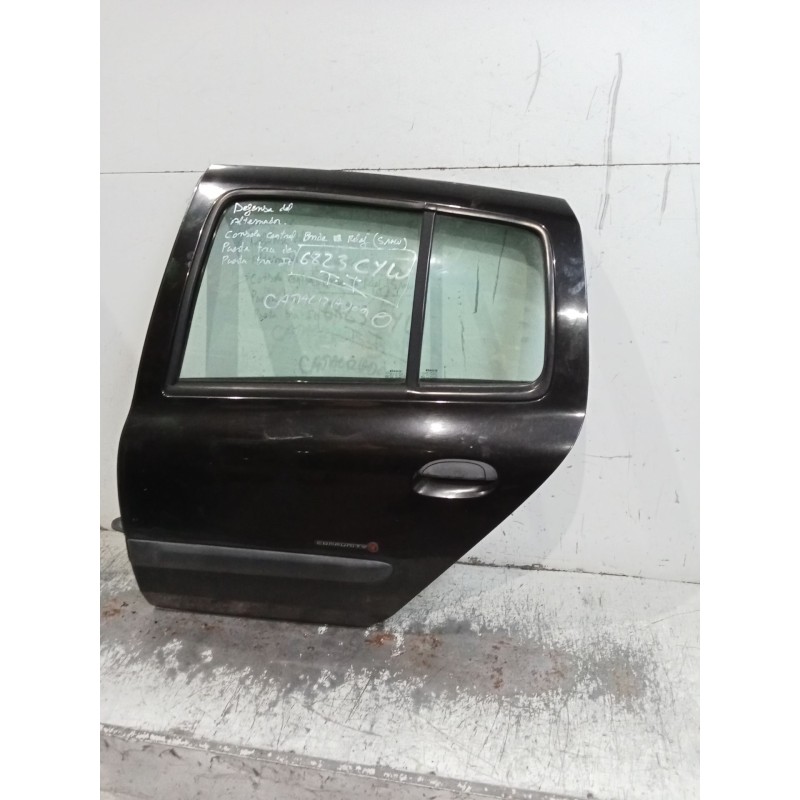Recambio de puerta trasera izquierda para renault clio ii (bb_, cb_) 1.5 dci (b/cb08) referencia OEM IAM  5P 04