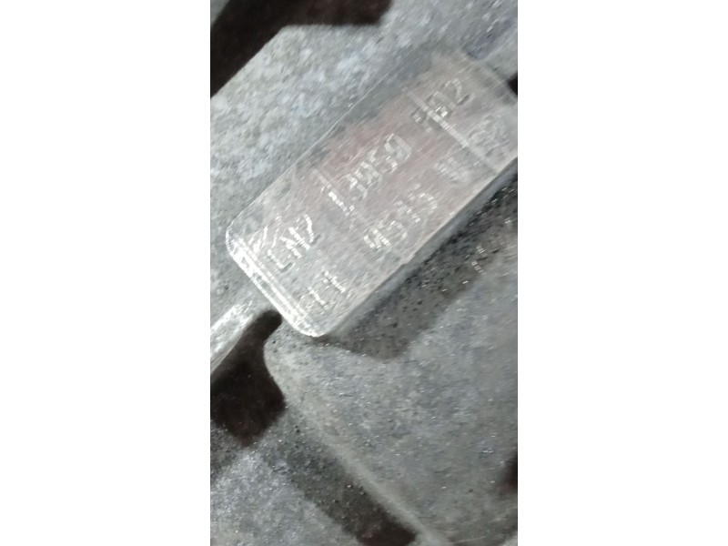 Recambio de caja cambios para volkswagen passat berlina (3c2) advance referencia OEM IAM LNZ 6V 13050 B02 110545 0392