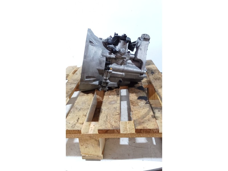 Recambio de caja cambios para ford focus turn. business referencia OEM IAM F1FR 7002 DDA 6V TTFN20 270917 000140