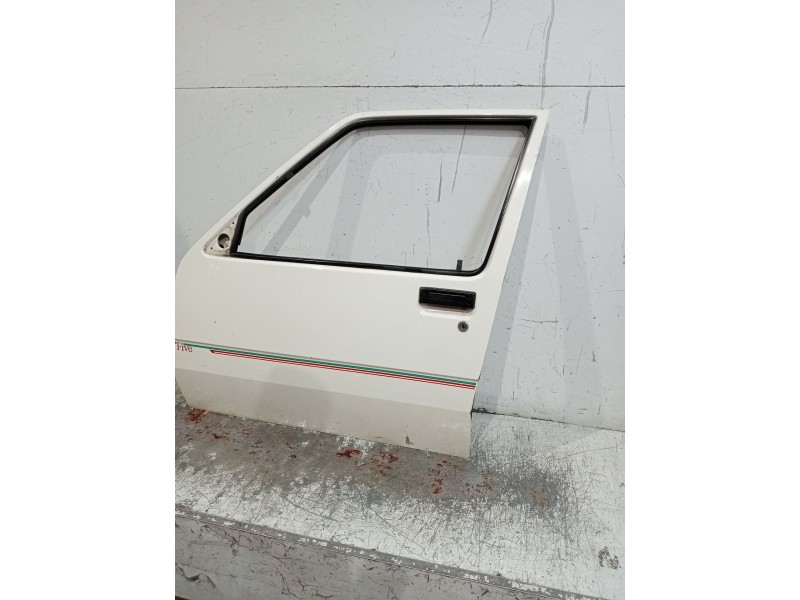 Recambio de puerta delantera izquierda para renault super 5 (b/c40_) 1.1 referencia OEM IAM  5P 88