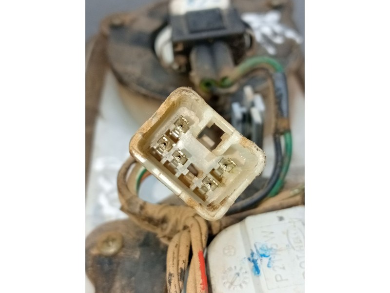 Recambio de piloto trasero derecho para santana 300/350 2.0 tdi 4x4 referencia OEM IAM   04