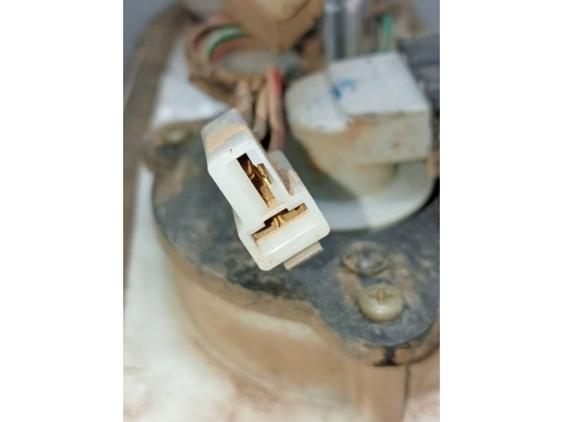 Recambio de piloto trasero derecho para santana 300/350 2.0 tdi 4x4 referencia OEM IAM   04