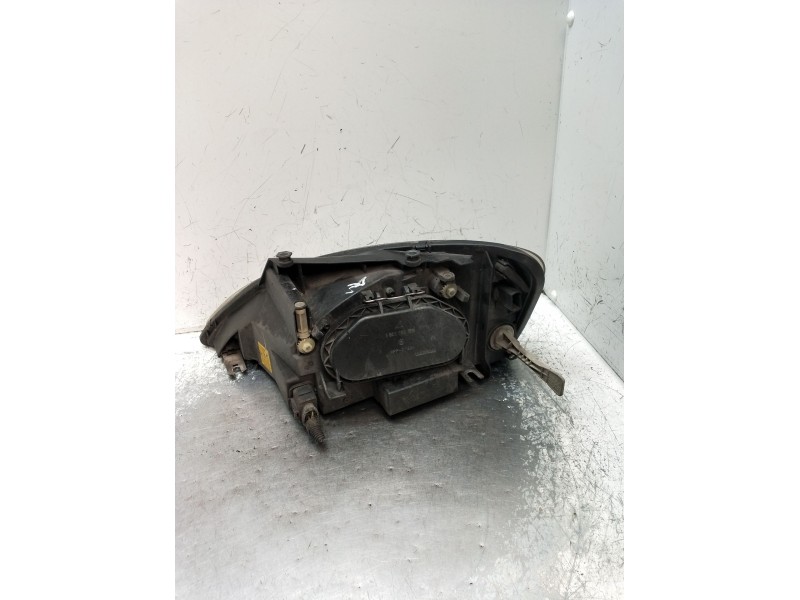 Recambio de faro derecho para ford galaxy i (wgr) 1.9 tdi referencia OEM IAM 0301183202 7M5941016N 00