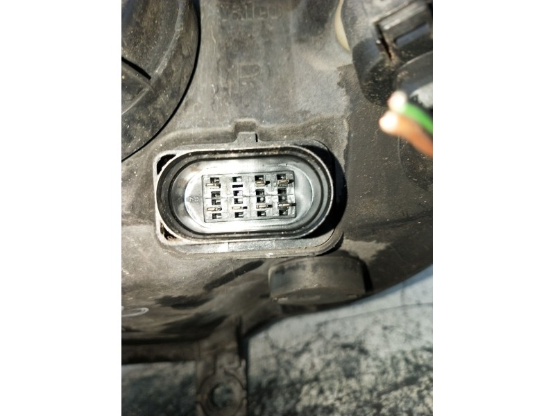 Recambio de faro derecho para seat ibiza ii (6k1) 1.9 sdi referencia OEM IAM   99