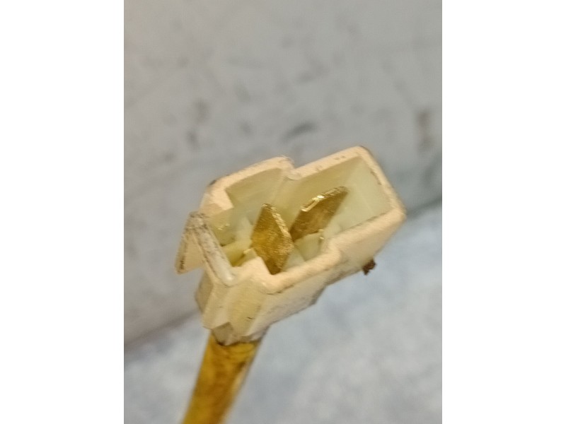 Recambio de elevalunas delantero derecho para santana 300/350 2.0 tdi 4x4 referencia OEM IAM 8343057B00 0621008741 04 5P