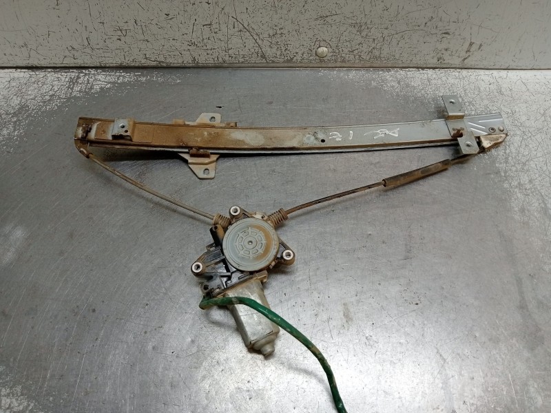 Recambio de elevalunas delantero izquierdo para santana 300/350 2.0 tdi 4x4 referencia OEM IAM 8346057B00 0621008751 04 5P