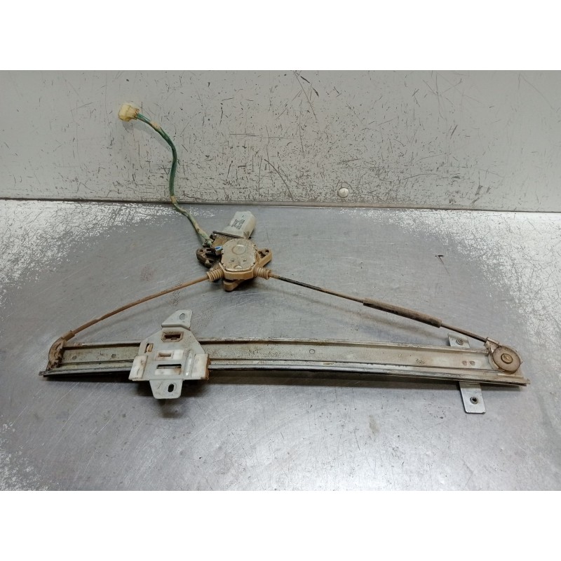 Recambio de elevalunas delantero izquierdo para santana 300/350 2.0 tdi 4x4 referencia OEM IAM 8346057B00 0621008751 04 5P