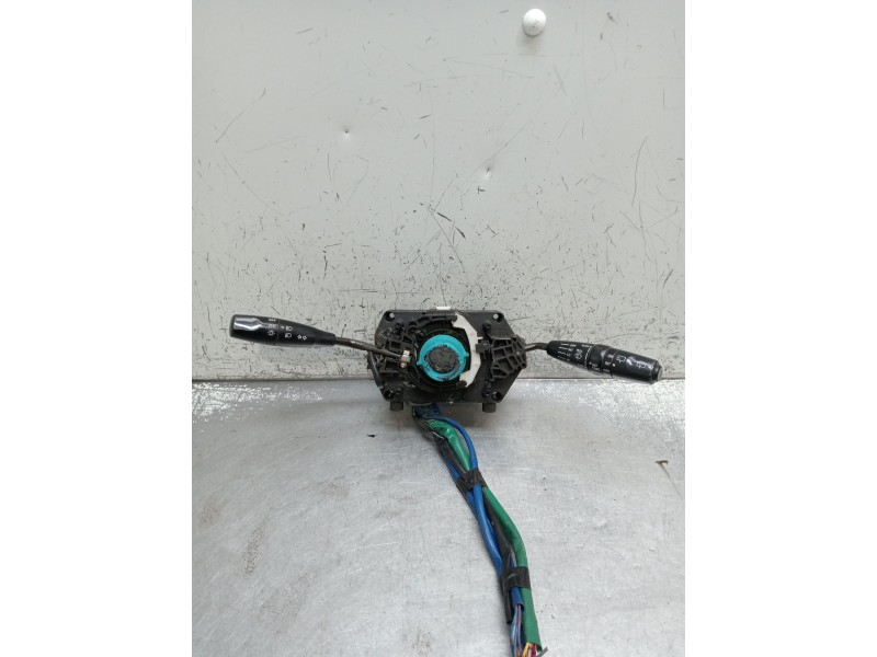 Recambio de mando luces para santana 300/350 2.0 tdi 4x4 referencia OEM IAM 3740077EF  04