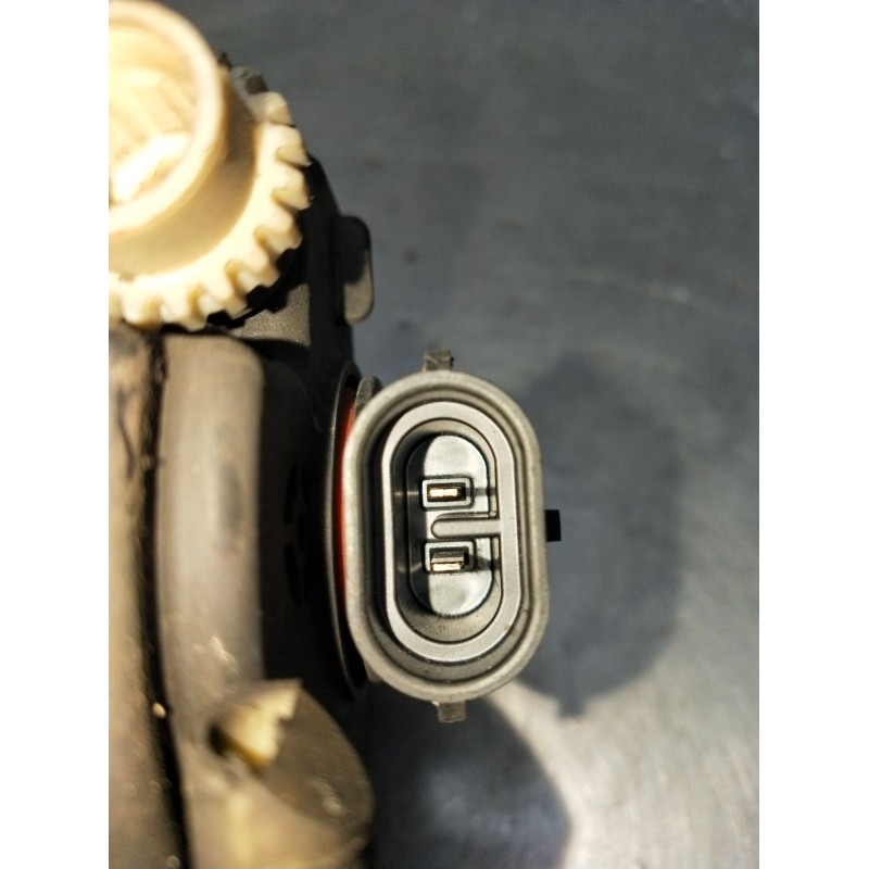 Recambio de faro antiniebla izquierdo para peugeot 207/207+ (wa_, wc_) 1.6 hdi referencia OEM IAM 9650001680  06