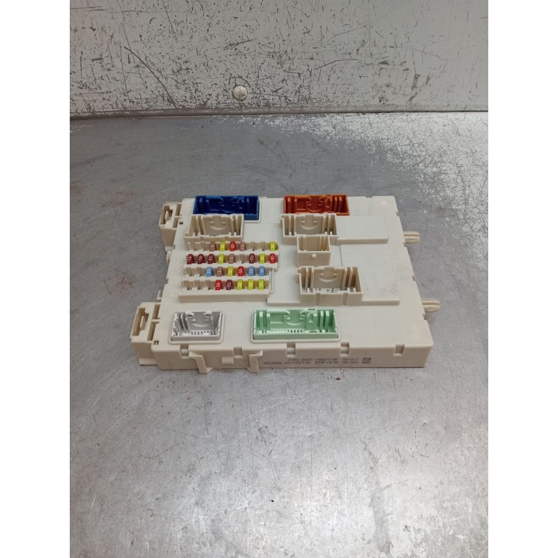 Recambio de caja reles / fusibles para ford focus turn. business referencia OEM IAM GV6T14A073BF 051017 0E0000 4070007140 599F13