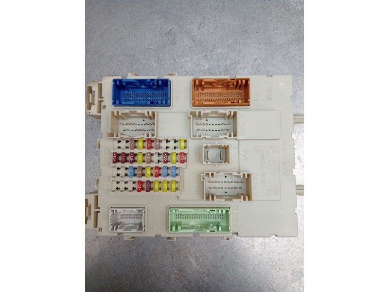 Recambio de caja reles / fusibles para ford focus turn. business referencia OEM IAM GV6T14A073BF 051017 0E0000 4070007140 599F13