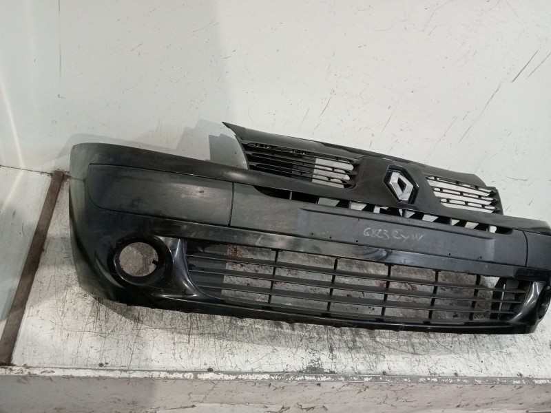 Recambio de paragolpes delantero para renault clio ii (bb_, cb_) 1.5 dci (b/cb08) referencia OEM IAM  5P 04