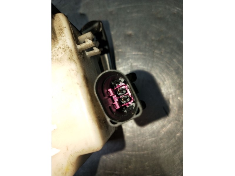 Recambio de motor cierre centralizado delantero izquierdo para seat ibiza ii (6k1) 1.9 sdi referencia OEM IAM  5P 99