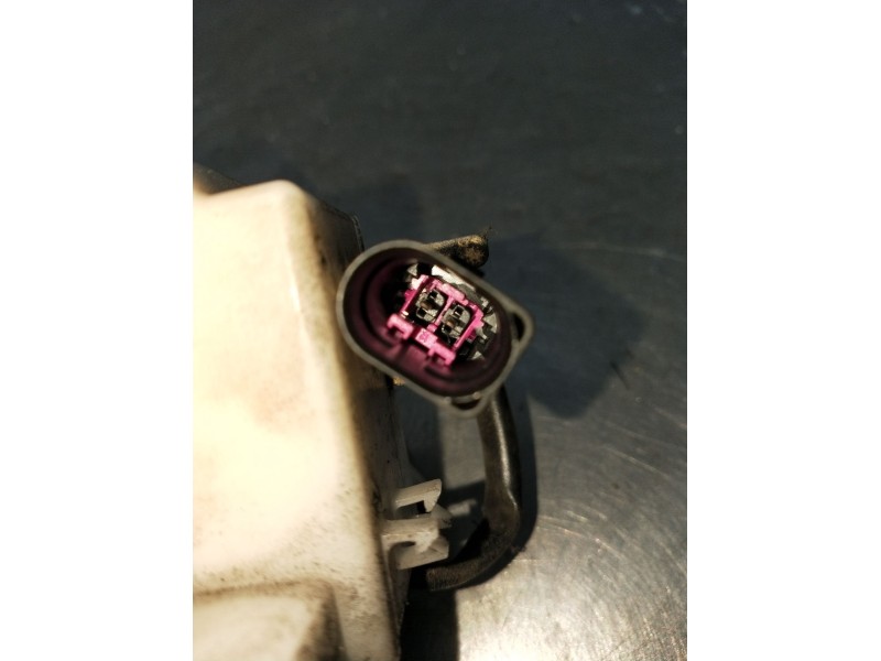 Recambio de motor cierre centralizado delantero derecho para seat ibiza ii (6k1) 1.9 sdi referencia OEM IAM  5P 99