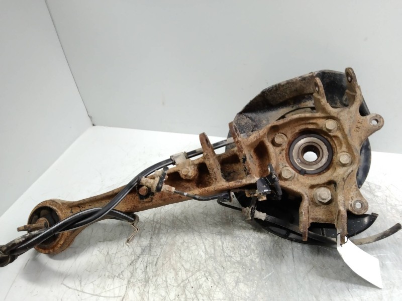 Recambio de mangueta trasera izquierda para mitsubishi outlander (cw0) 2.0 di-d cat referencia OEM IAM   