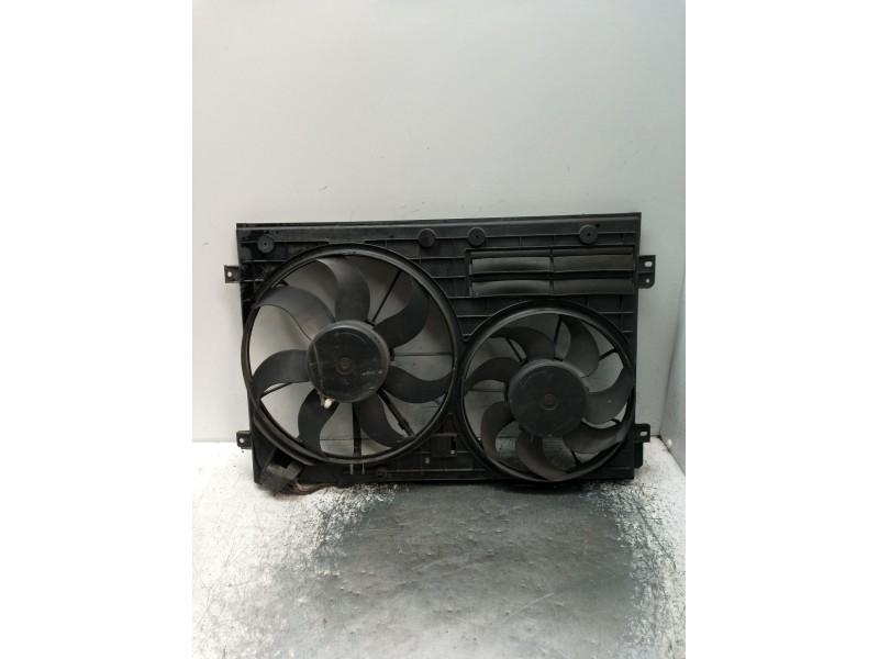 Recambio de electroventilador para volkswagen passat berlina (3c2) advance referencia OEM IAM 1K0121207BC 1K0121205AD 05