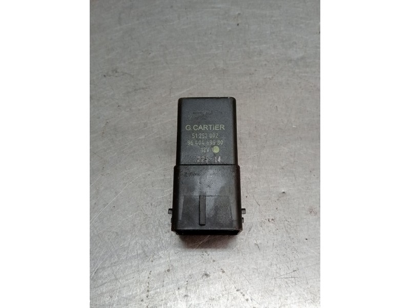 Recambio de caja precalentamiento para santana 300/350 2.0 tdi 4x4 referencia OEM IAM 9640469680 51252002 04