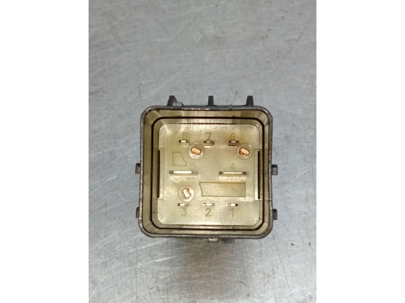 Recambio de caja precalentamiento para santana 300/350 2.0 tdi 4x4 referencia OEM IAM 9640469680 51252002 04