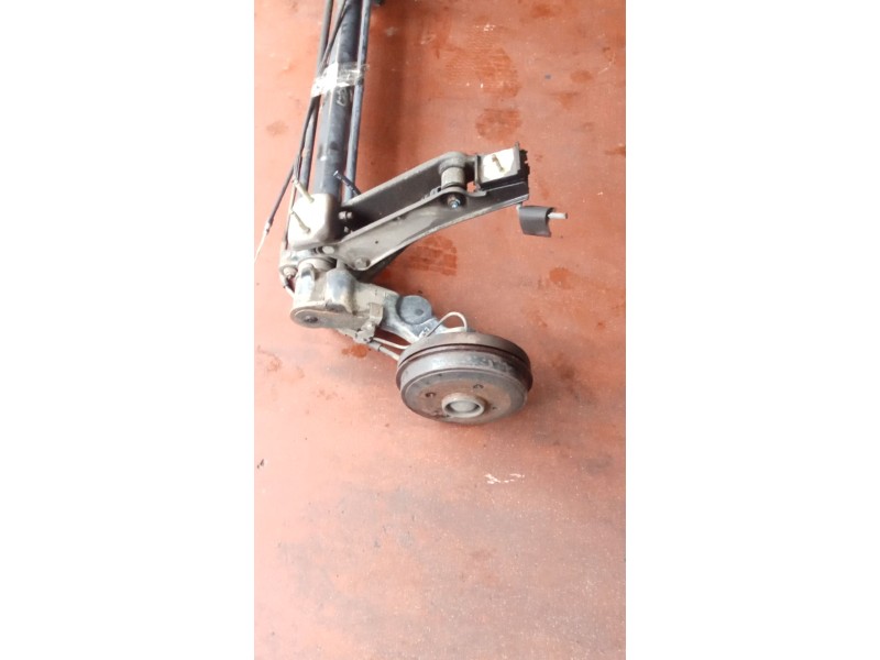 Recambio de puente trasero para peugeot 205 ii (20a/c) 1.7 diesel referencia OEM IAM TAMBOR  