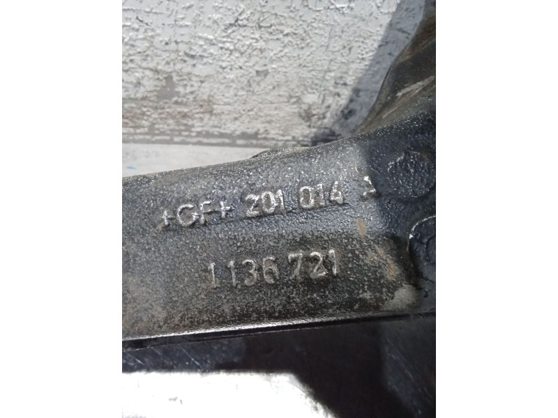 Recambio de mangueta trasera izquierda para bmw 3 (e36) 318 i referencia OEM IAM  TAMBOR 90