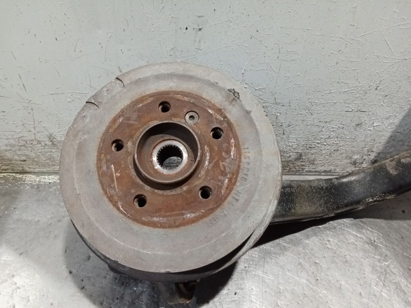 Recambio de mangueta trasera derecha para bmw 3 (e36) 318 i referencia OEM IAM  TAMBOR 90