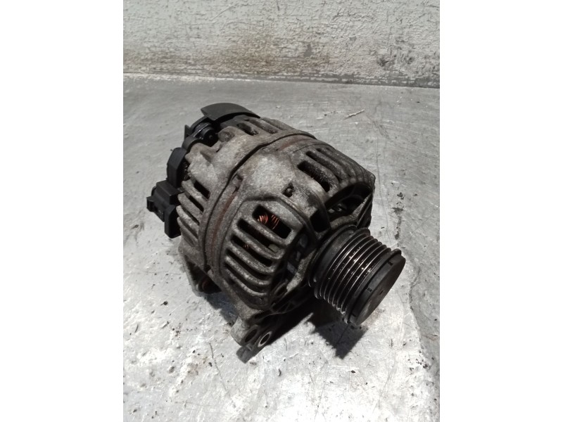 Recambio de alternador para volkswagen golf iv (1j1) 1.9 tdi referencia OEM IAM 038903023K 0124315001 98