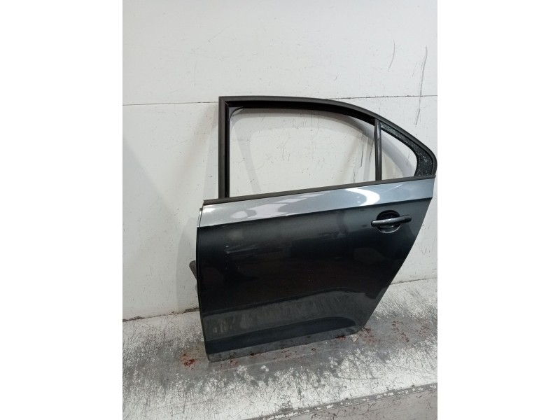 Recambio de puerta trasera izquierda para seat toledo iv (kg3) 1.6 tdi referencia OEM IAM  5P 15