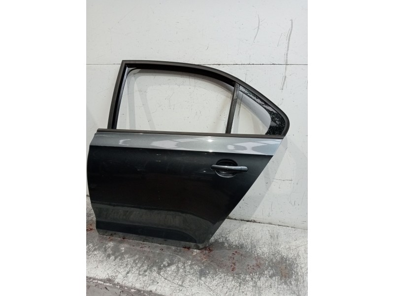 Recambio de puerta trasera izquierda para seat toledo iv (kg3) 1.6 tdi referencia OEM IAM  5P 15