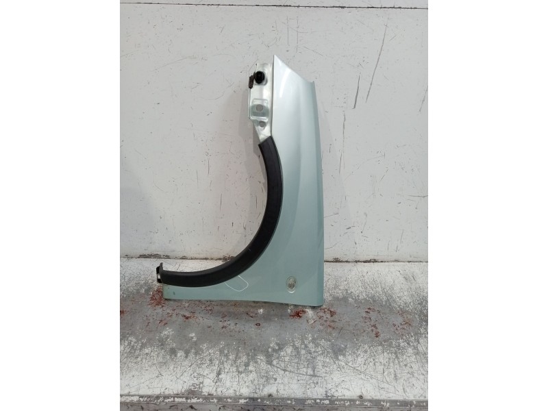 Recambio de aleta delantera izquierda para opel corsa c (x01) 1.7 di (f08, f68) referencia OEM IAM  5P 01