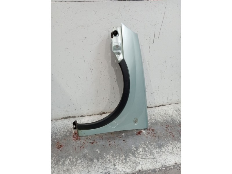 Recambio de aleta delantera izquierda para opel corsa c (x01) 1.7 di (f08, f68) referencia OEM IAM  5P 01