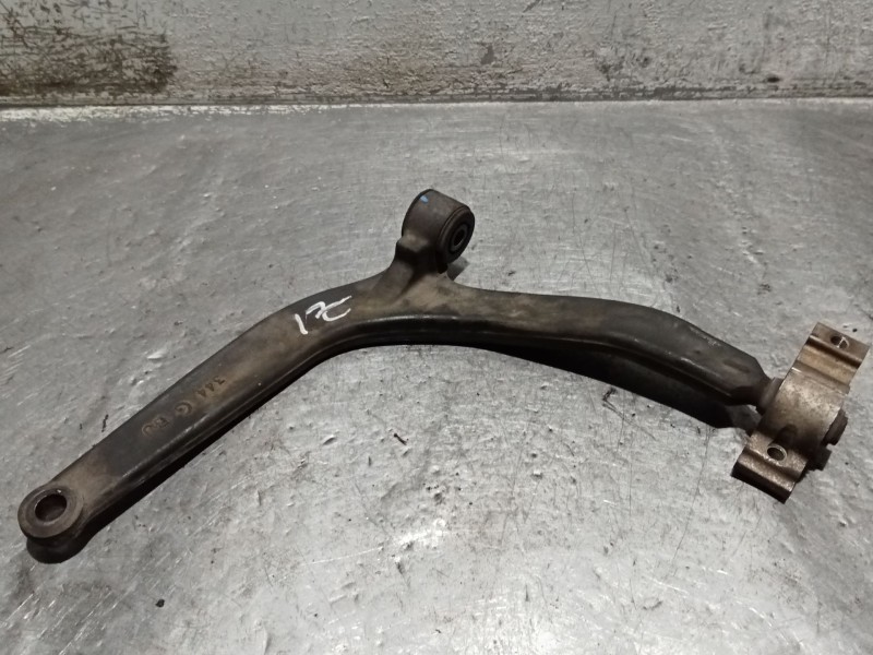 Recambio de brazo suspension inferior delantero izquierdo para peugeot 406 (8b) 2.0 hdi 110 referencia OEM IAM   99
