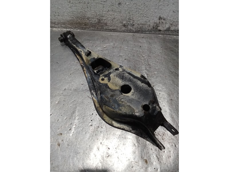 Recambio de brazo suspension superior trasero izquierdo para bmw 3 (e36) 318 i referencia OEM IAM   90