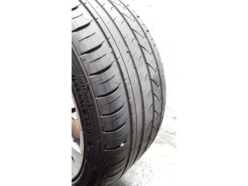 Recambio de juego llantas para mercedes-benz cls (c219) cls 320 cdi (219.322) referencia OEM IAM 275/35 R18 99W 245/40 R18 97Y D