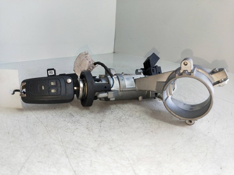 Recambio de conmutador de arranque para opel insignia berlina 2.0 16v cdti referencia OEM IAM 313169S2  