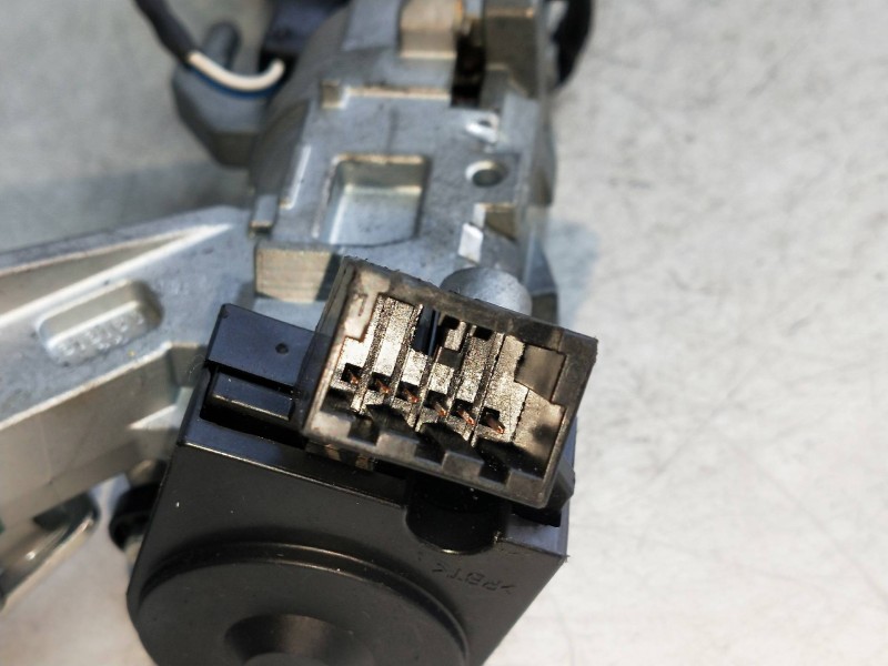 Recambio de conmutador de arranque para opel insignia berlina 2.0 16v cdti referencia OEM IAM 313169S2  