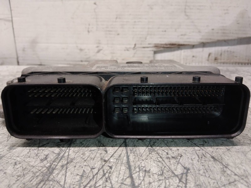 Recambio de centralita motor uce para volkswagen jetta (1k2) advance referencia OEM IAM 0261S04398 03C906022AK 