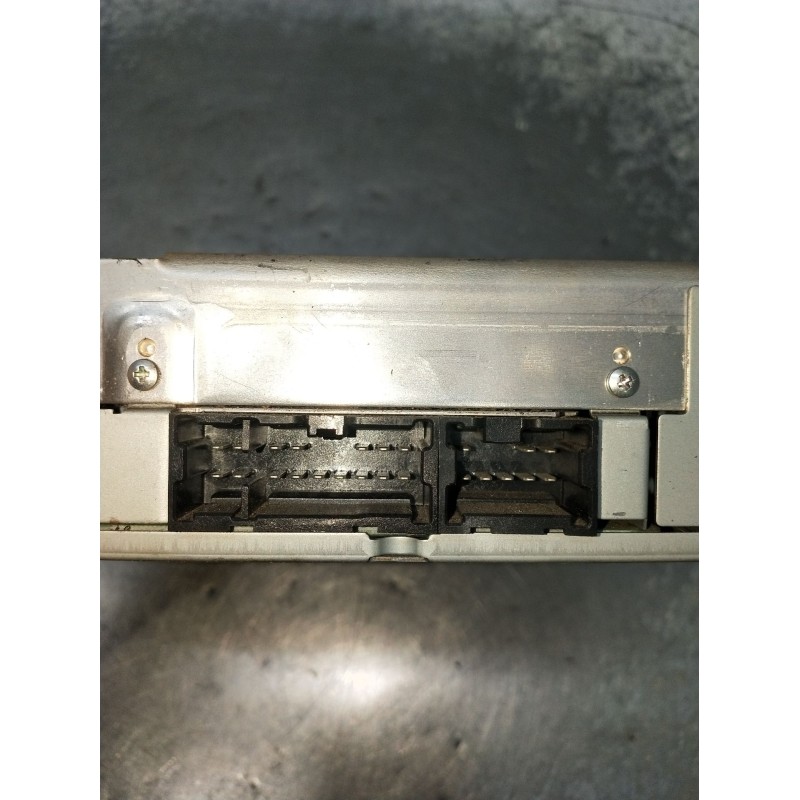 Recambio de sistema audio / radio cd para nissan cabstar (f24m, f24w) 35.13 dci, 45.13 dci 2.5 (f24m) referencia OEM IAM 28185MB